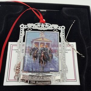 Mort Kunstler The Gray Ghost Ornament 2010 Timber Ridge School COA & Stand